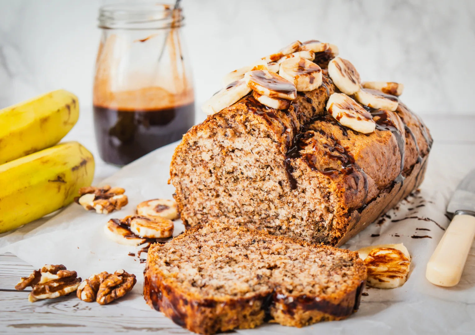 Pain-aux-bananes-et-chocolat-website.webp